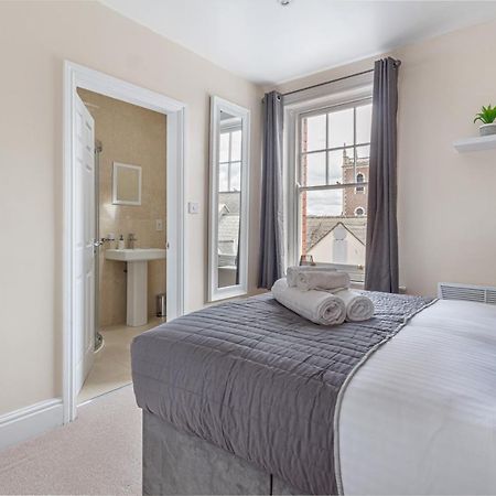 Guest Homes - Trinity Apartment Worcester Eksteriør billede