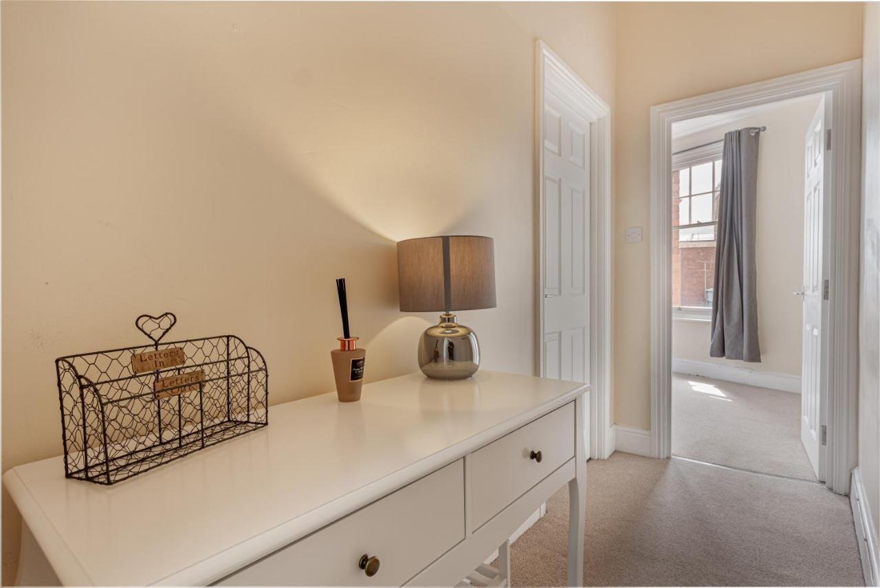 Guest Homes - Trinity Apartment Worcester Eksteriør billede