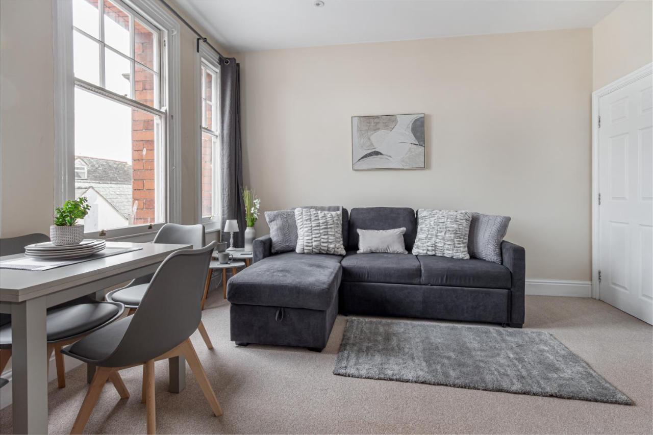 Guest Homes - Trinity Apartment Worcester Eksteriør billede