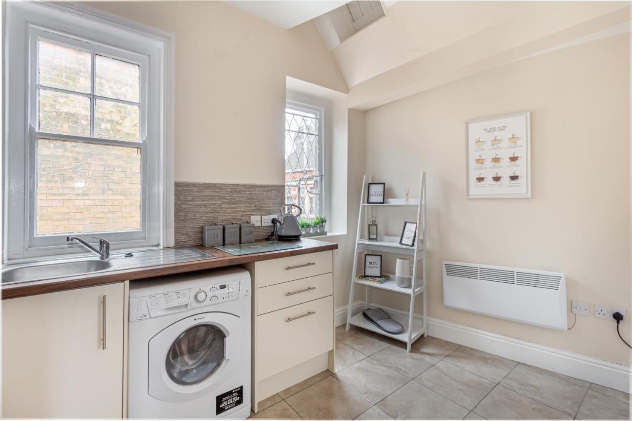 Guest Homes - Trinity Apartment Worcester Eksteriør billede